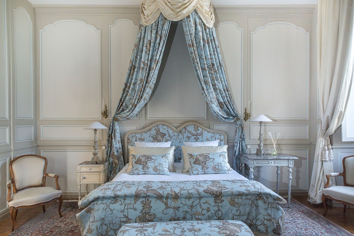 Deluxe tweepersoonskamer | Luxe beddengoed, individueel gedecoreerd, individueel gemeubileerd