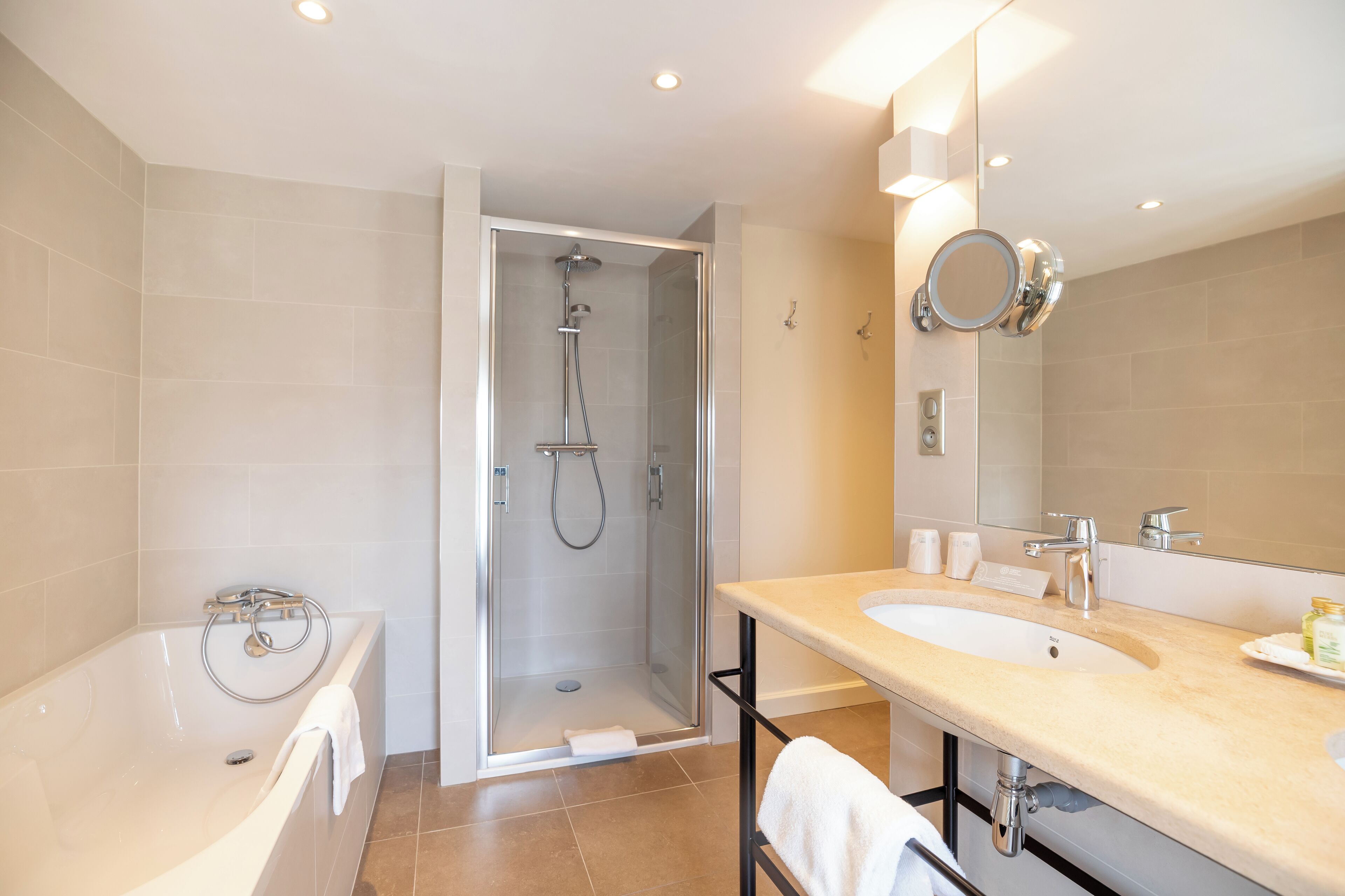 terrace suite | bathroom | free toiletries, hair dryer, bathrobes, slippers