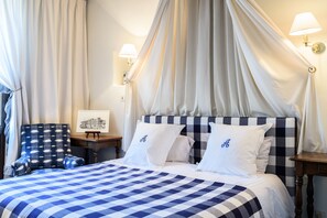 Double Room (Tradition)
