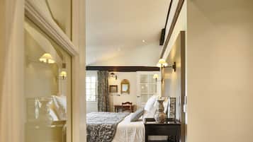 Double Room (Prestige) | 1 bedroom, premium bedding, in-room safe, individually decorated