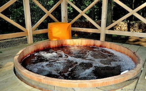 Luxury Suite, Hot Tub (Datcha) | Room amenity