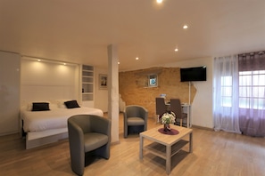 Family Triple Room | Pemandangan dari bilik
