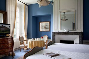 Lit de bĂ©bĂ© (supplĂ©ment), lit dâappoint (supplĂ©ment)