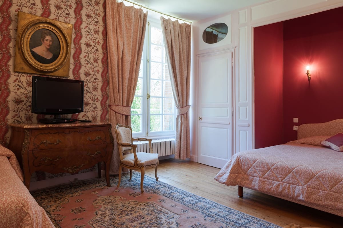Superior Double Room | Cribs/infant beds, rollaway beds, free WiFi