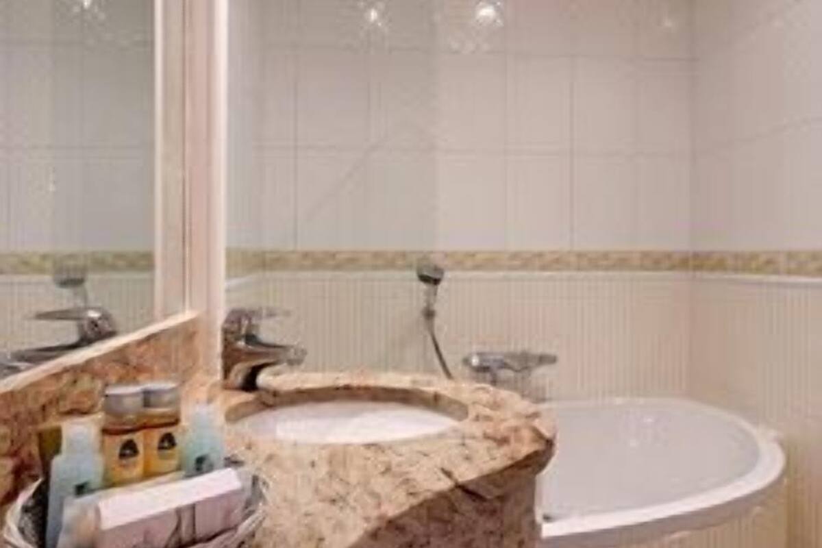 free toiletries, hair dryer, towels