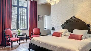Double Room Concerto | 1 bedroom, premium bedding, in-room safe, individually decorated
