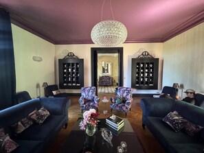 บริเวณนั่งเล่นที่ล็อบบี้