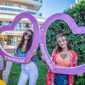 Exterior detail - Hotel Gambrinus Tower Resort (Bellaria-Igea Marina)