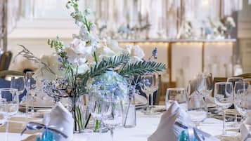 Innenbereich für Hochzeiten