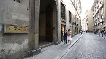 Facciata della struttura