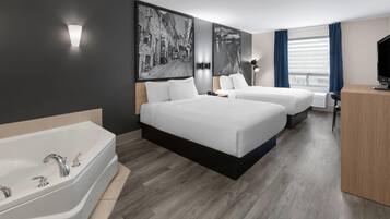 Suite, 2 grands lits, non-fumeurs | Baignoire à jets