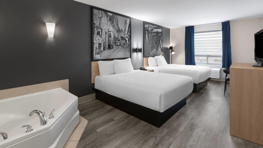Super 8 by Wyndham Quebec City