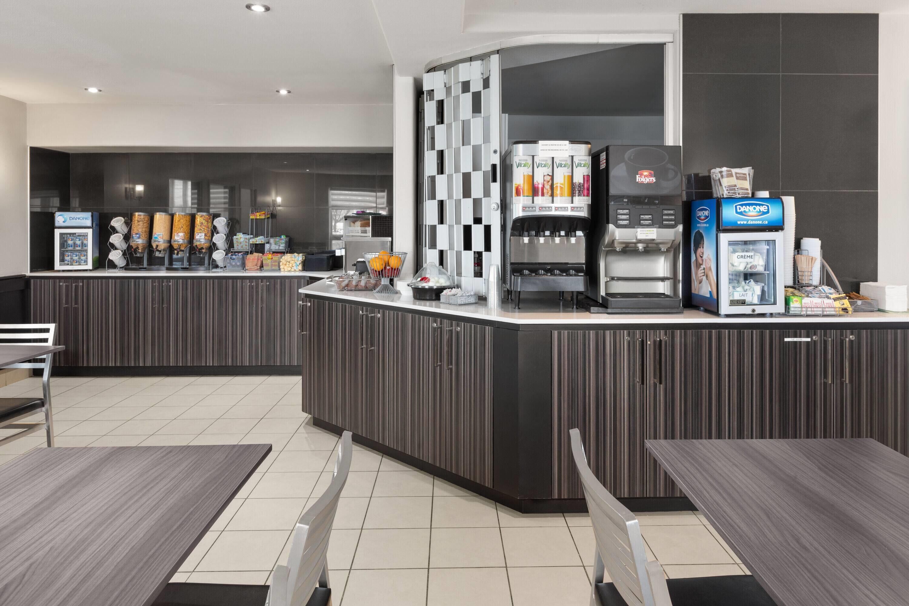 Photo - Super 8 by Wyndham Quebec City