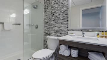 Combined shower/tub, deep soaking tub, free toiletries, hair dryer