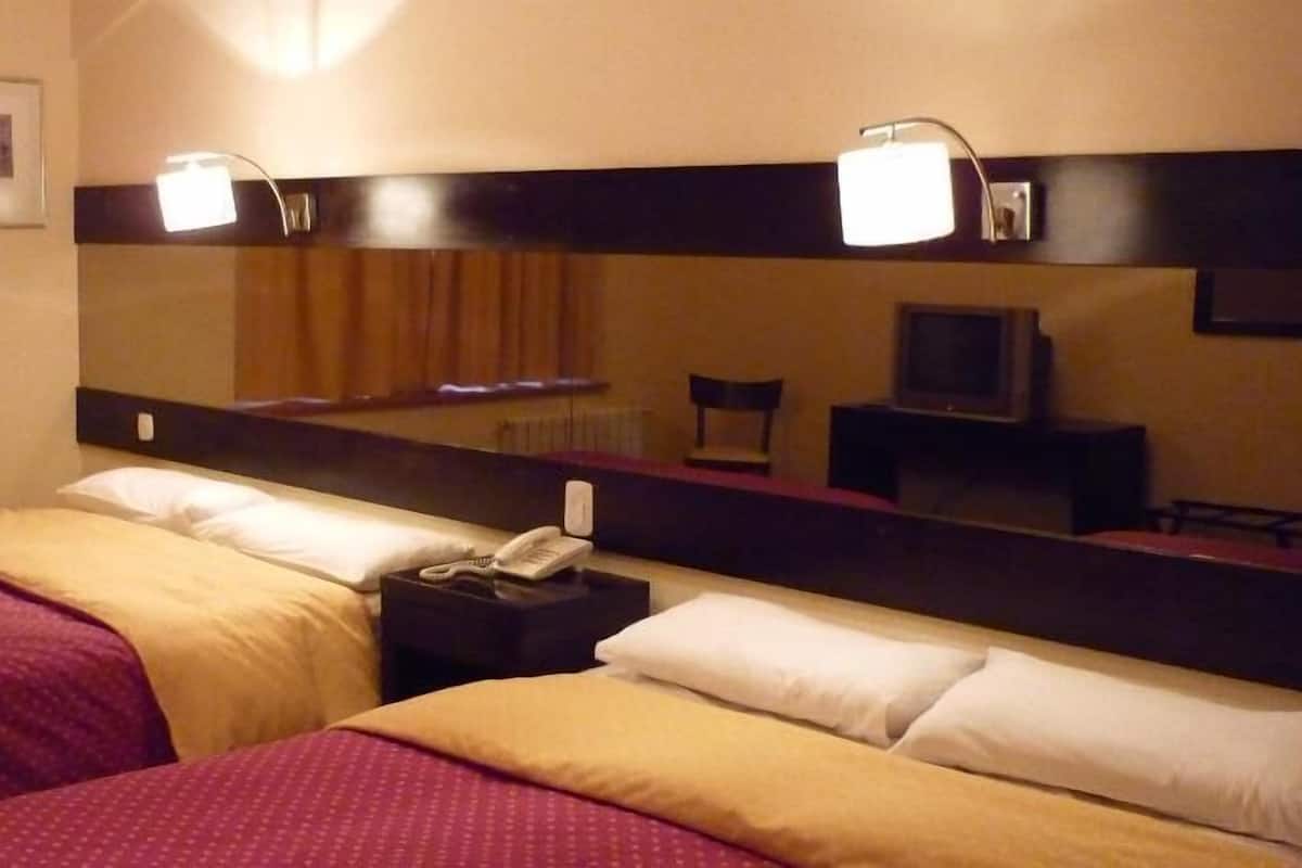 Hypo-allergenic bedding, in-room safe, individually decorated