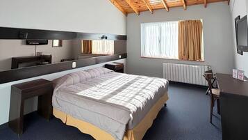 Double Room, 1 Queen Bed | Hypo-allergenic bedding available, in-room safe, desk, blackout drapes