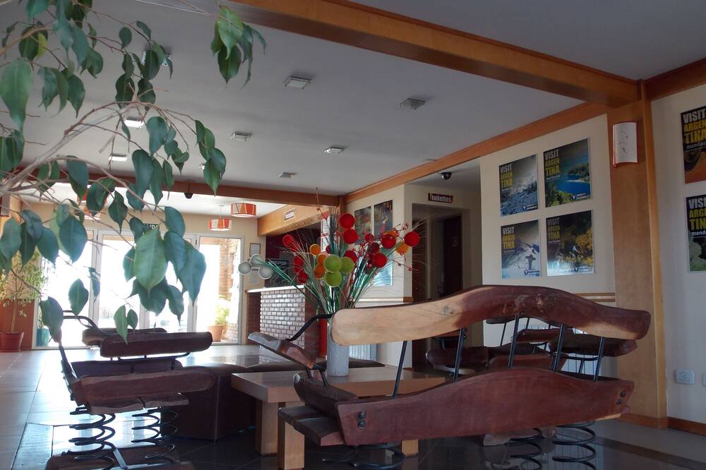 Marcopolo Suites Calafate