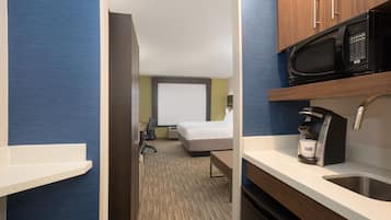 1 bedroom, desk, laptop workspace, blackout curtains