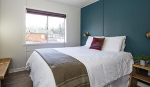 Cabin, 3 Bedrooms, 2 Bathrooms (#8) - Noon Lodge at Mallard Bay (Big Bear Lake)