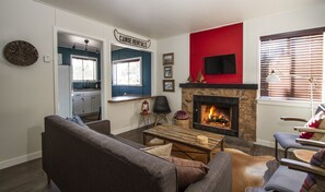 Cabin, 3 Bedrooms, 2 Bathrooms (#8) | Living area - Noon Lodge at Mallard Bay (Big Bear Lake)