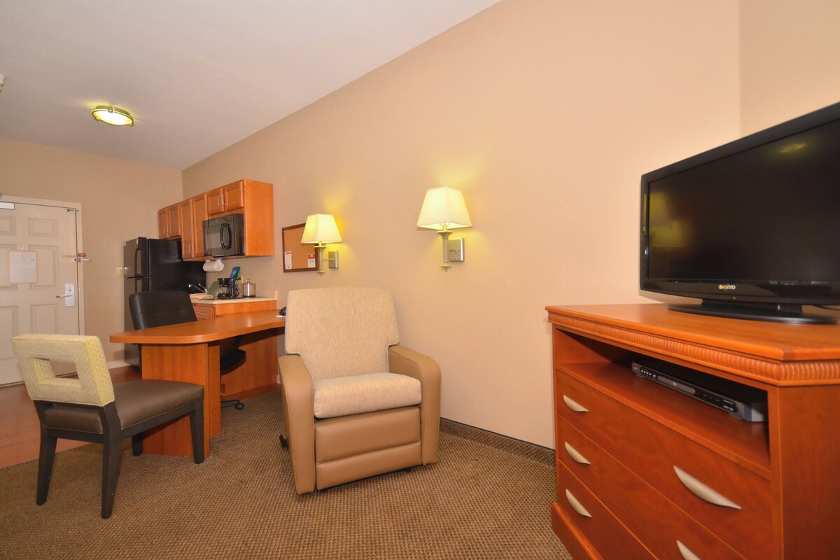 Studio, 1 Tempat Tidur Queen, akses difabel (Comm, Mobil, Roll-In Shower) | Fasilitas kamar