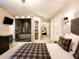 1 habitación, escritorio, tabla de planchar con plancha y wifi gratis