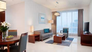 Down comforters, minibar, in-room safe, desk