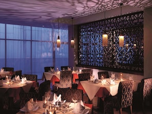 2 restaurants, breakfast, lunch, dinner served; international cuisine