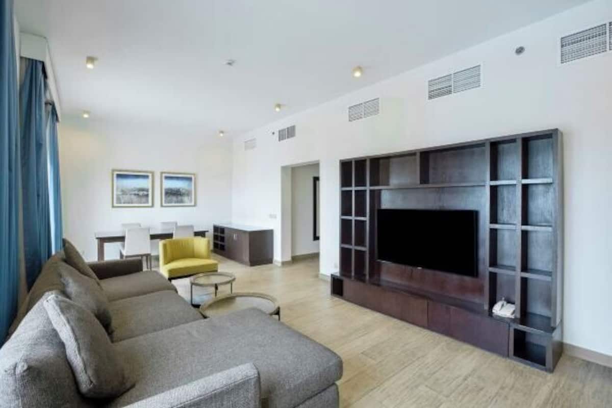 Living area | TV