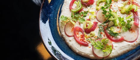 Aamiainen, lounas ja illallinen; kansainvälinen keittiö