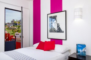 In-room safe, iron/ironing board, free WiFi - Hotel Belmar Galeria (Puerto Vallarta)
