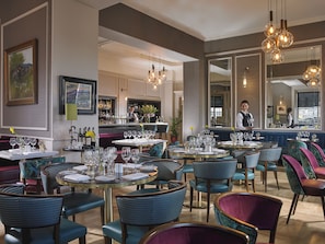 Daily full breakfast for a fee - The Hardiman (Galway)