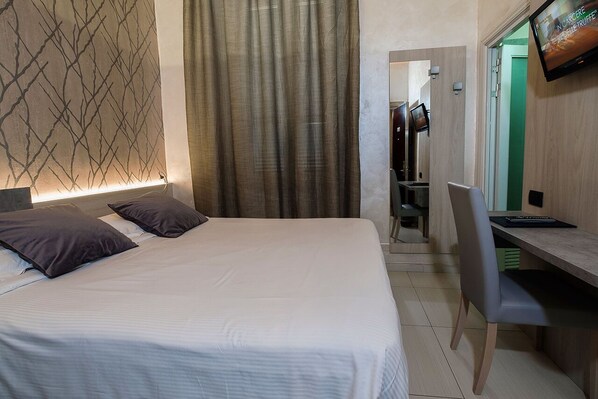 Unclassified image, 1 of 15, button - Hotel Bolzano (Milan)