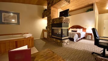 King Luxury | Iron/ironing board, free WiFi, bed sheets