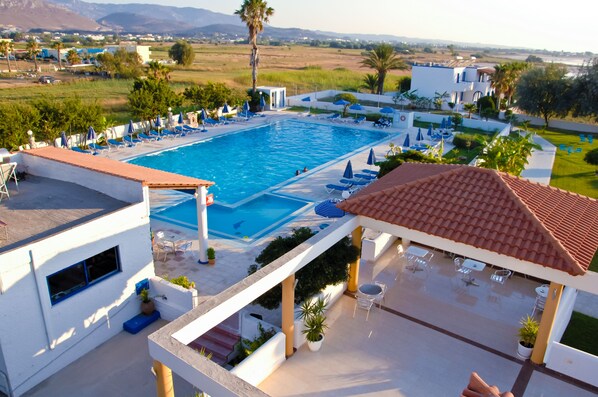 Outdoor pool, pool umbrellas