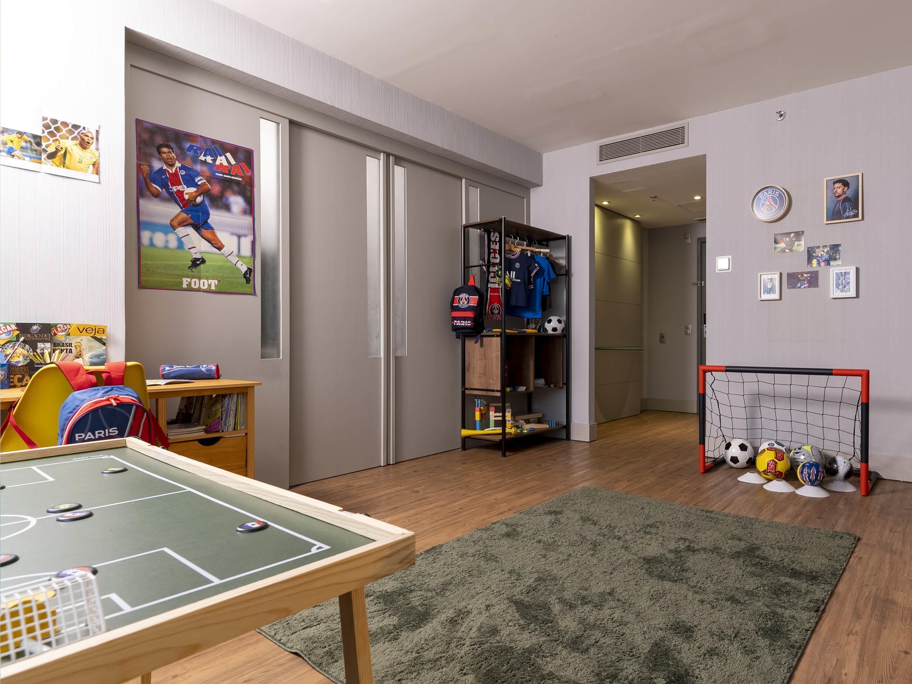 minibar, in-room safe, desk, blackout curtains