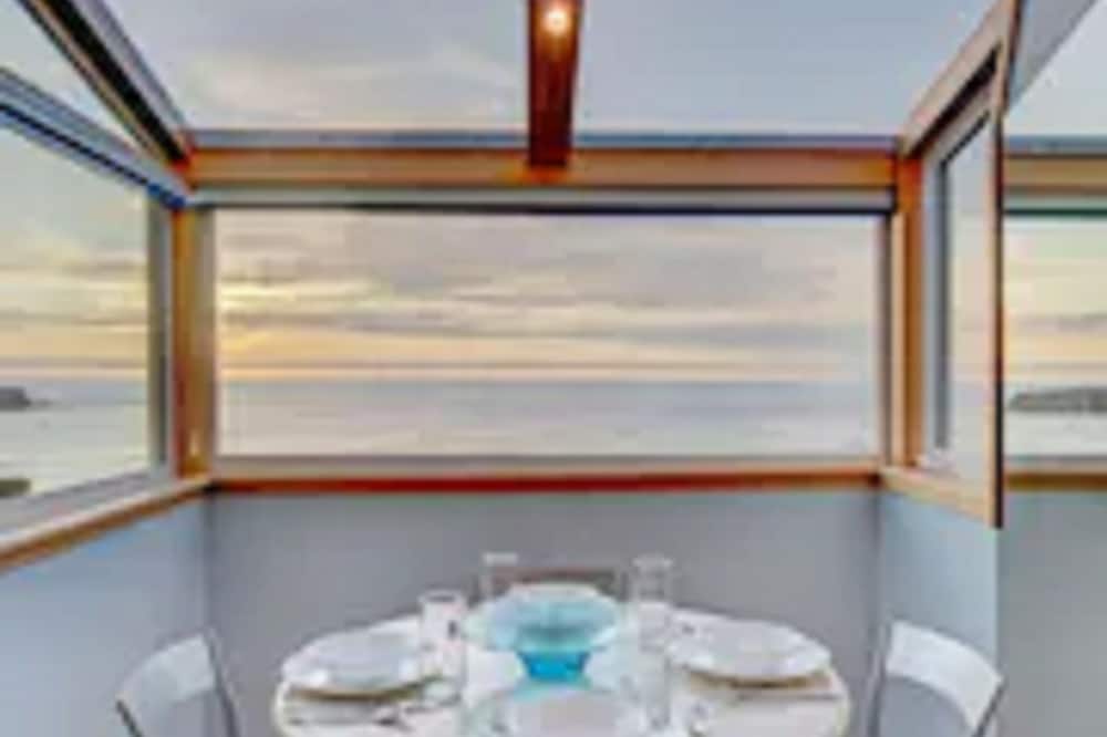 Inn at Otter Crest