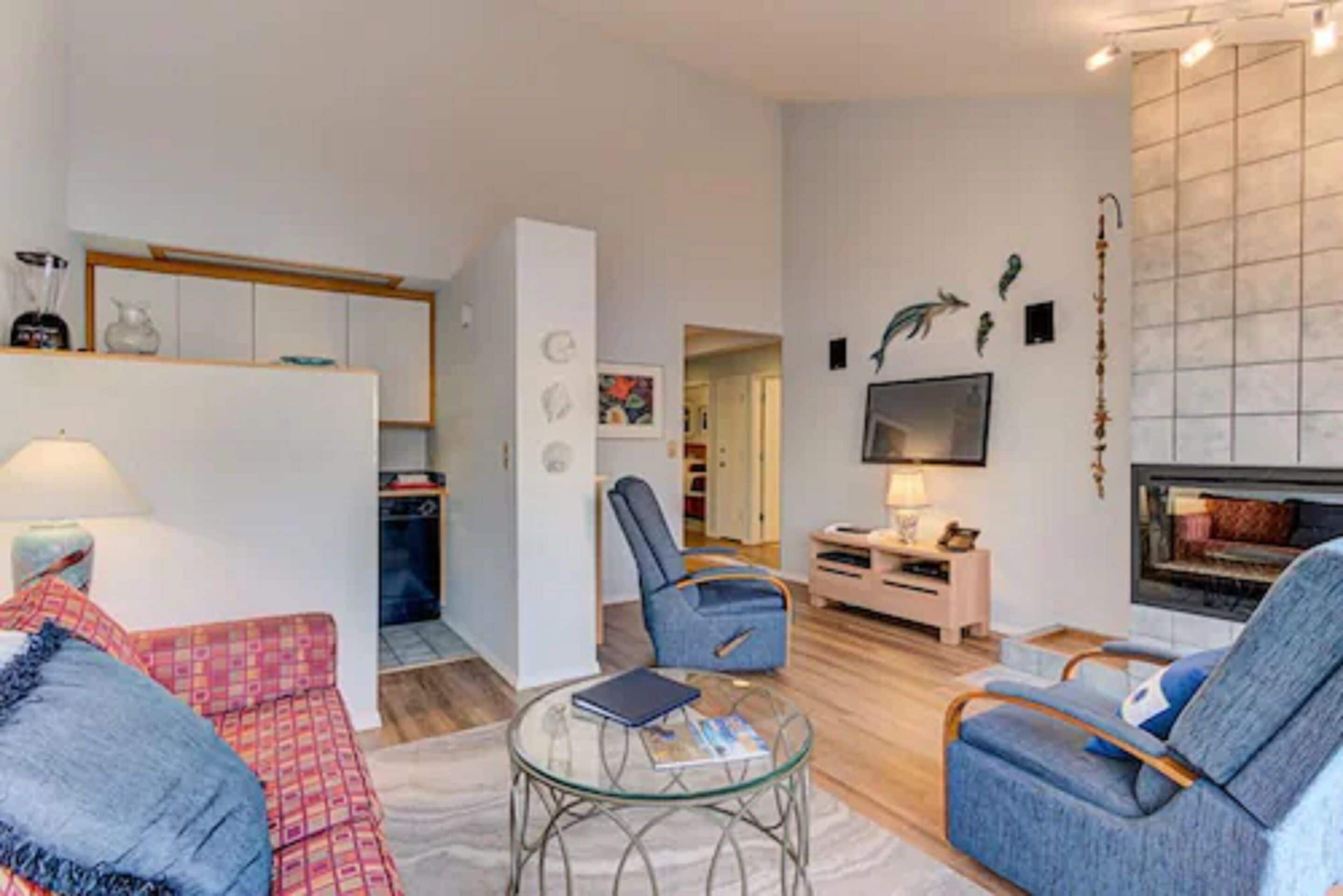 studio, multiple beds | living area | tv, dvd player