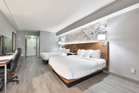 Caja de seguridad en la habitación y escritorio . Admiral Inn Mississauga Toronto