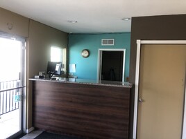 Check-in/check-out kiosk