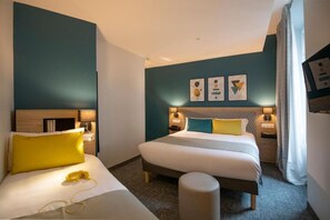 Quarto duplo | Frigobar, individualmente decorados, individualmente mobiliados
