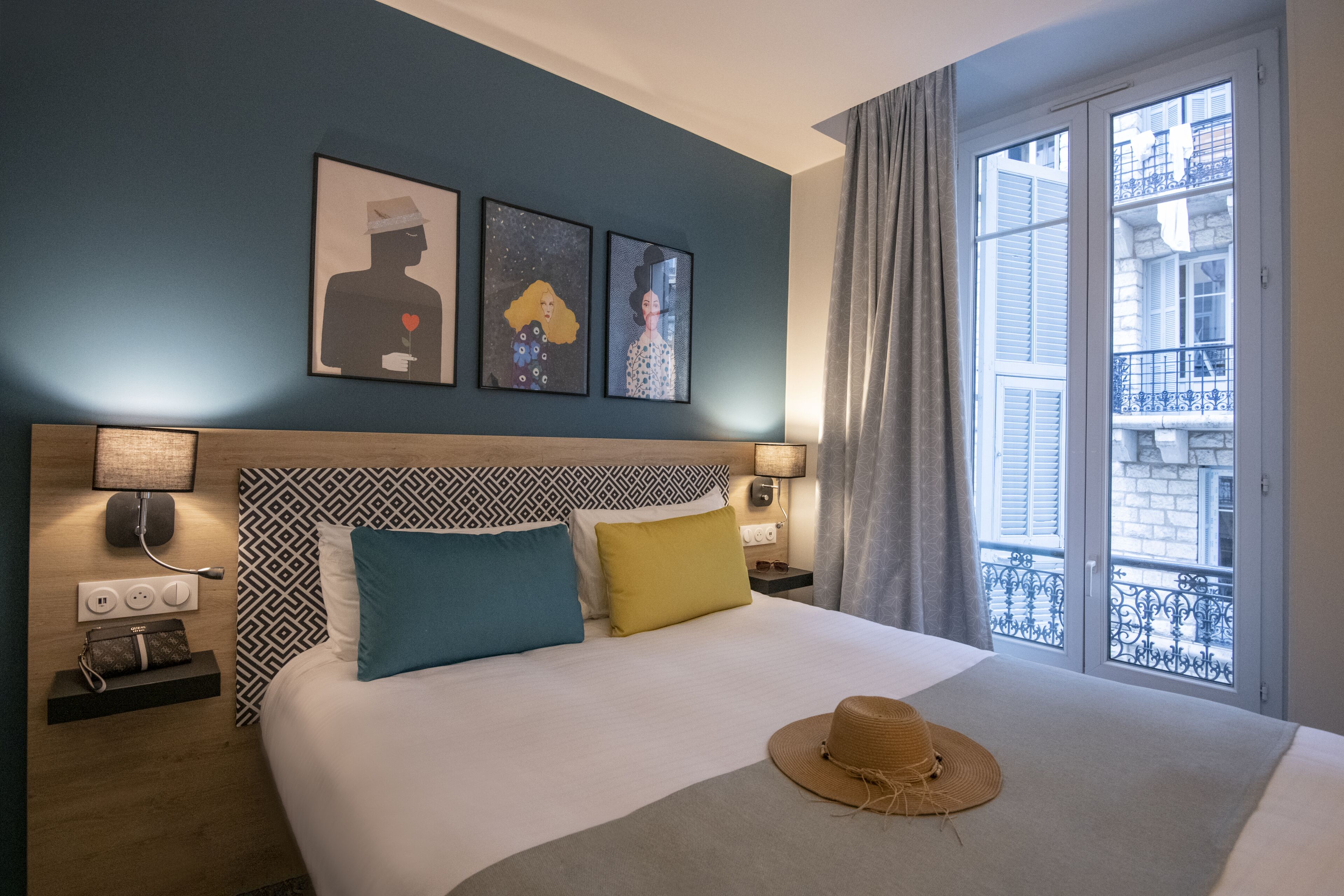 Tweepersoonskamer | Een minibar, individueel gedecoreerd, individueel gemeubileerd