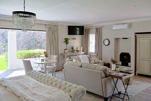 Living area - Zorgvliet Country lodge (Stellenbosch)