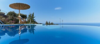 Nymphes Luxury Apartments