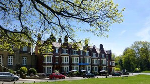 Exterior - Tunbridge Wells Retreat (Royal Tunbridge Wells)