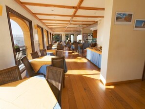 Breakfast served - Hotel Clelia (Santa Ninfa)