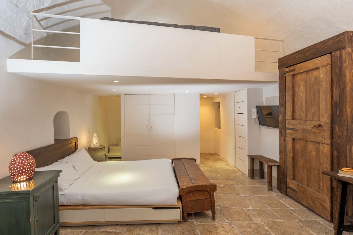 Standard Apartment, 1 Bedroom | 1 bedroom, hypo-allergenic bedding, minibar, individually decorated
