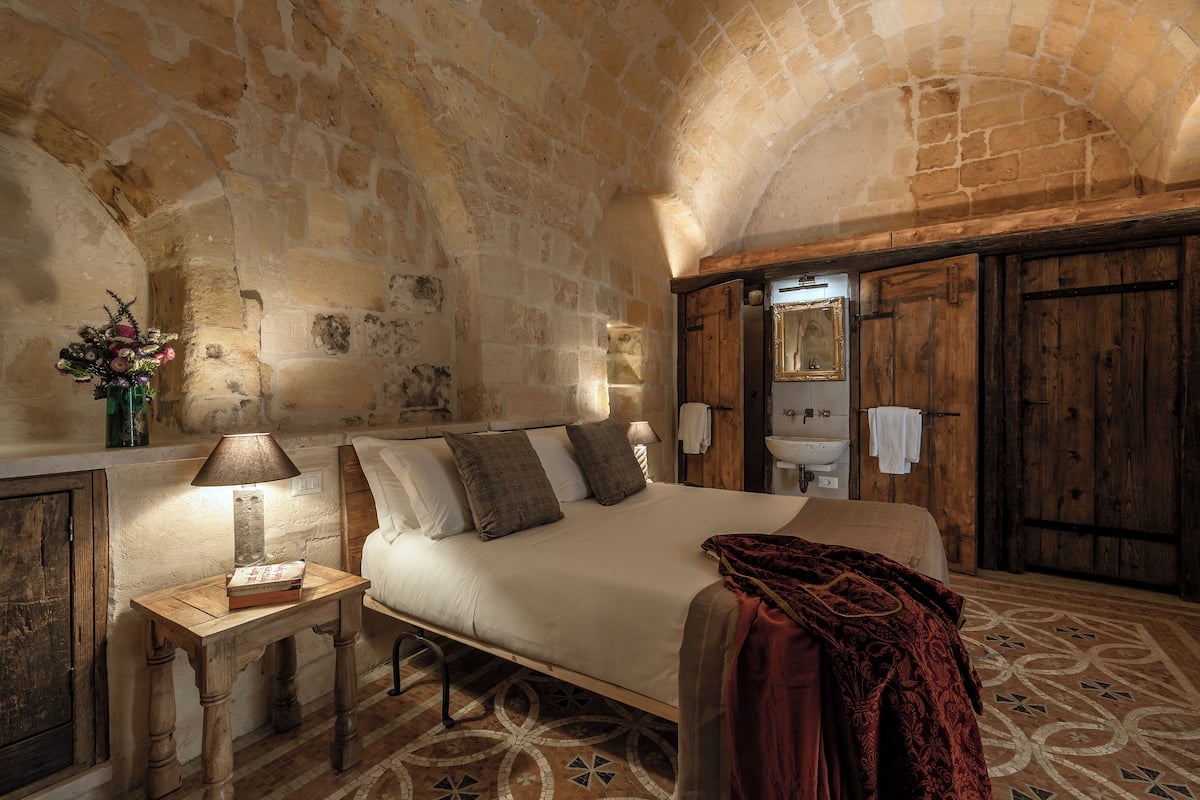 1 habitación, ropa de cama hipoalergénica y minibar