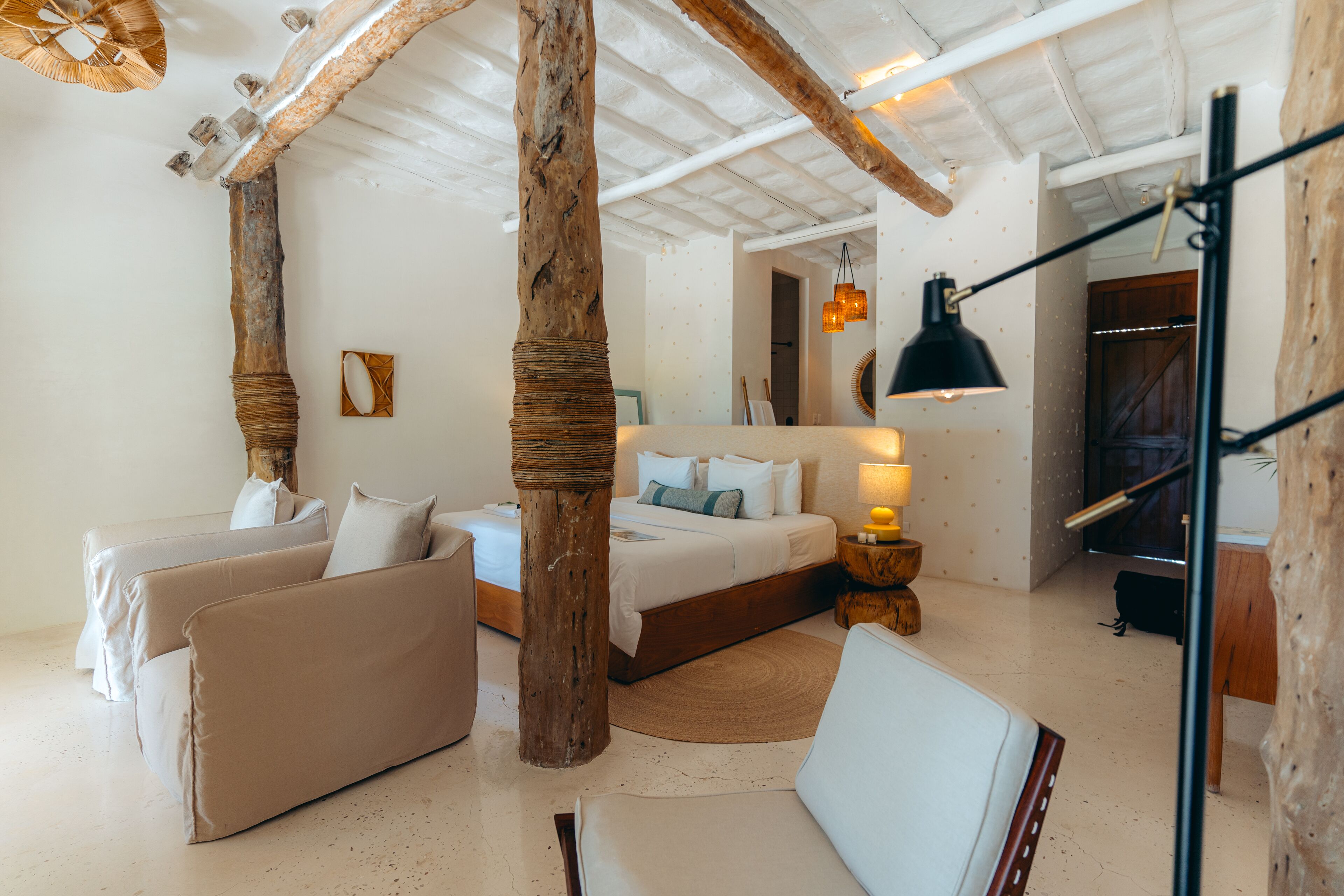 Egyptian cotton sheets, premium bedding, down comforters, pillowtop beds