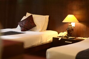 Kamar Superior | Brankas, meja kerja, tirai kedap cahaya, dan tempat tidur bayi gratis